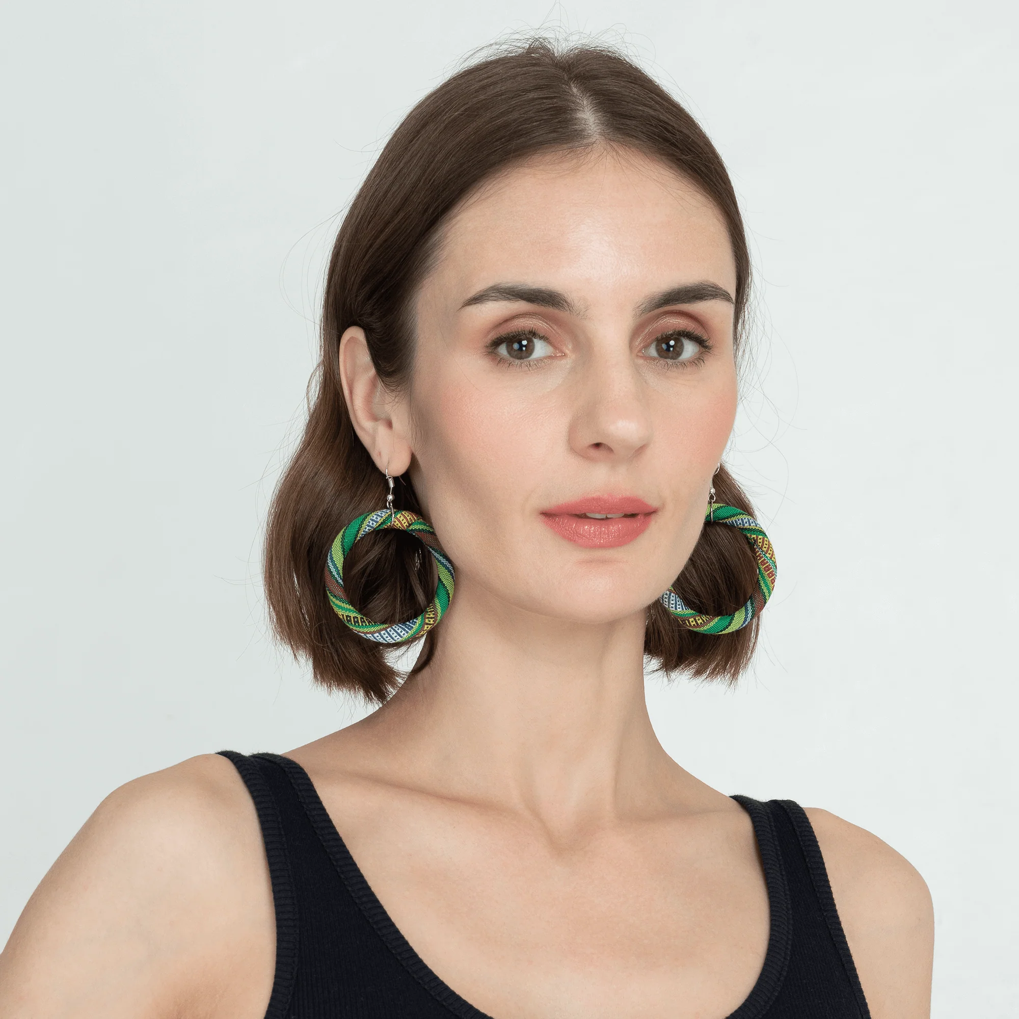 VMWE3 - Yakan Earrings - Green - Image 3